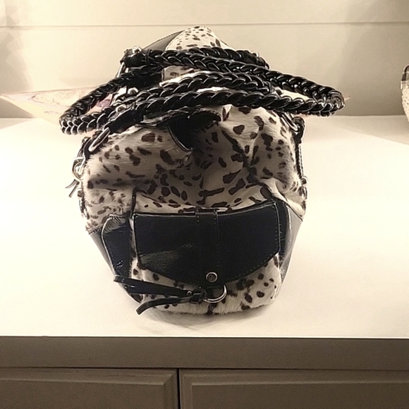 Francesco Biasia Black & White Calf Skin Handbag - Picture 4 of 9